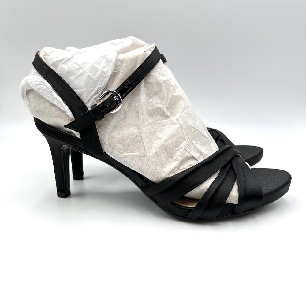 9W 9 WIDE Lifestride Womens Maebree Black Satin Dress Sandals Heels Shoes